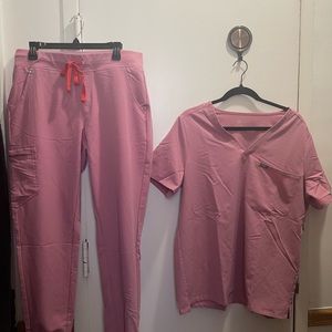 Women's Chalk
Pink Zamora - Tall Jogger
Scrub Pants with Catarina Scrub Top